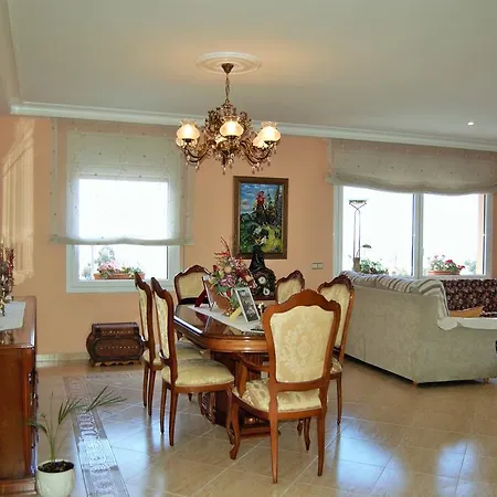 Villa 2pau -