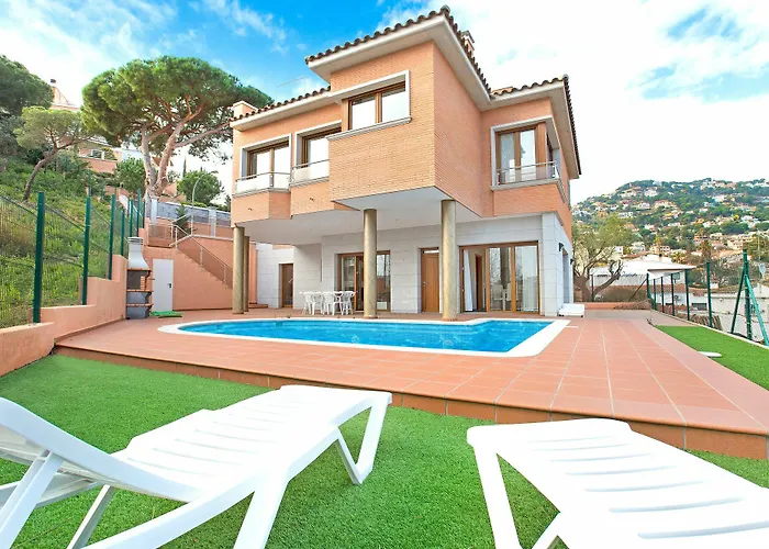 2pau - Villa Lloret de Mar